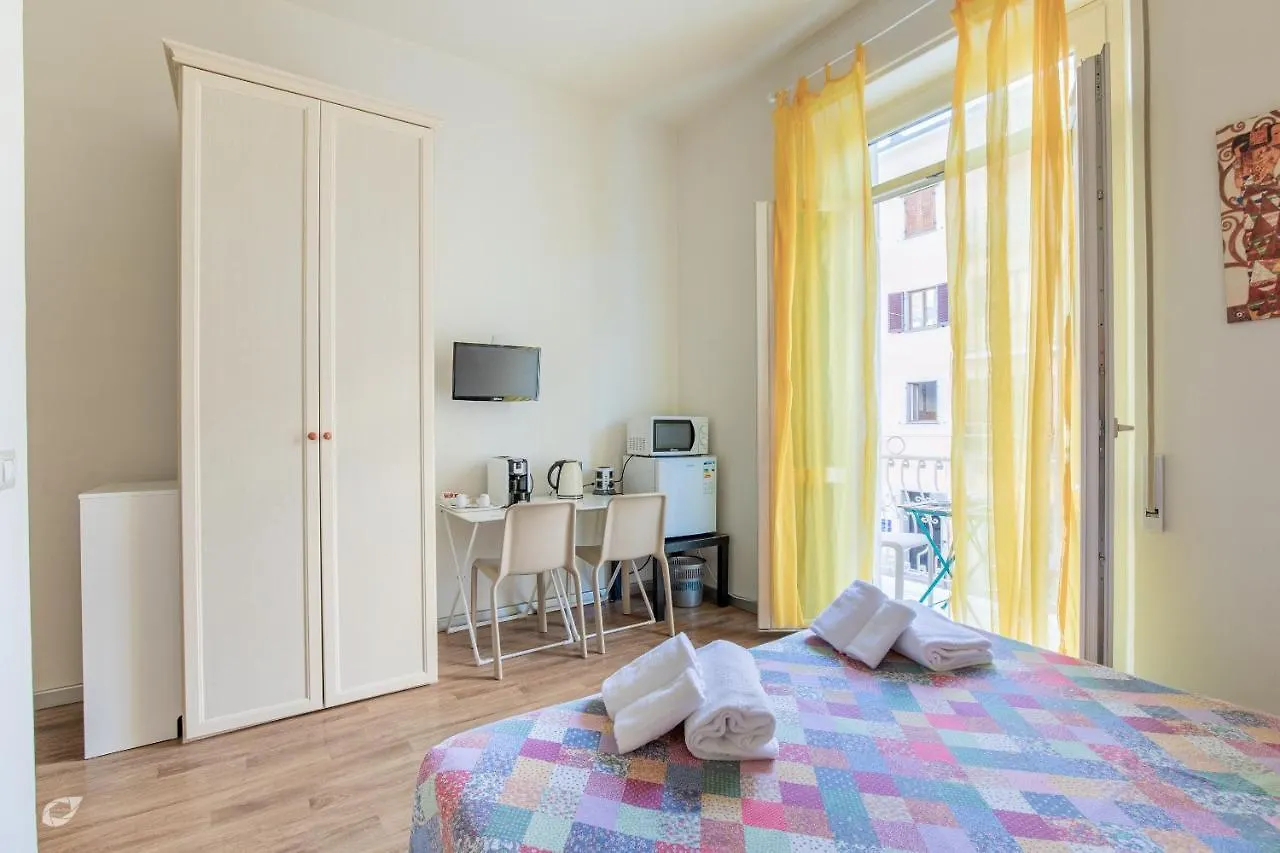 Hotel Casa Arsella Viareggio 3*,