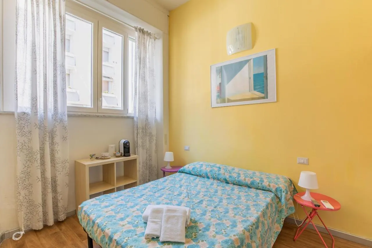 Hotel Casa Arsella Viareggio Affittacamere